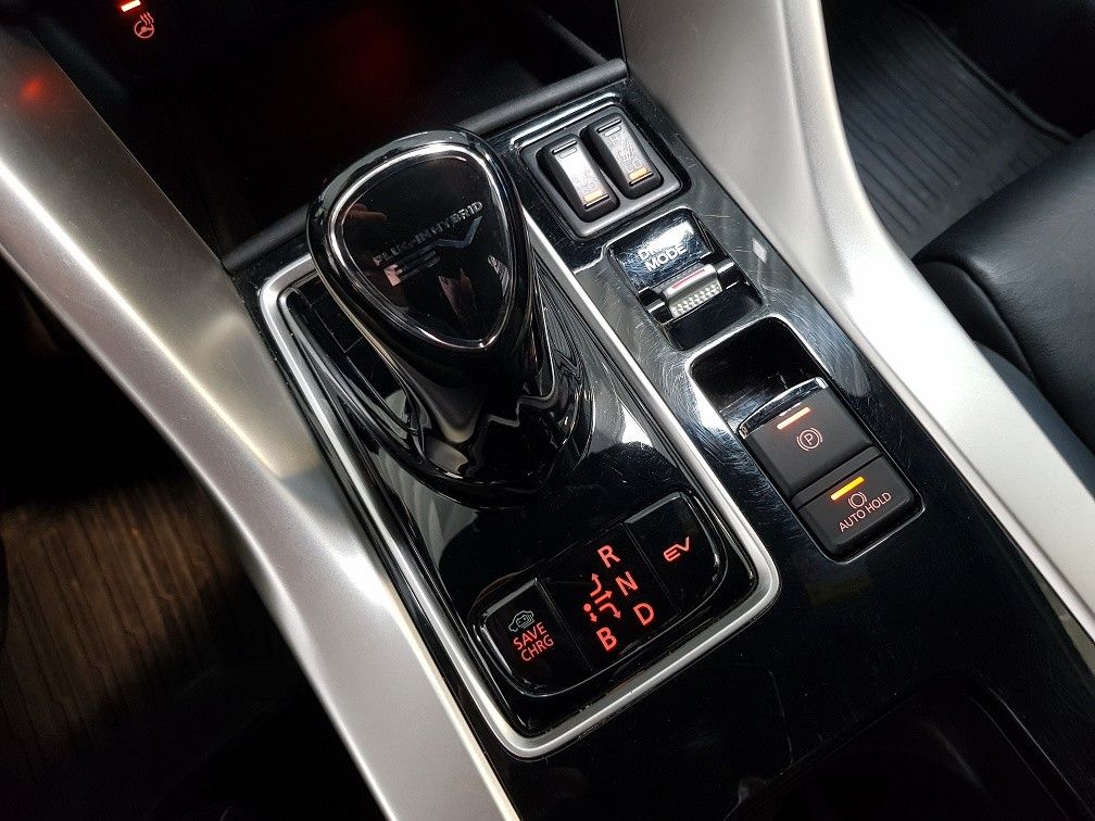 Mitsubishi Eclipse Cross 2.4 PLUG-IN HYBRID 4WD TOP