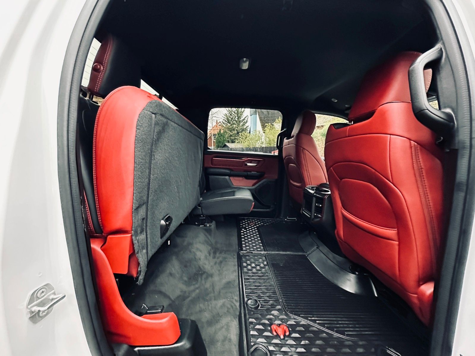 Dodge 5.7 V8*4X4*LPG*REBEL*LEDER*LED*NAVI*AHK*MFL*TOP*