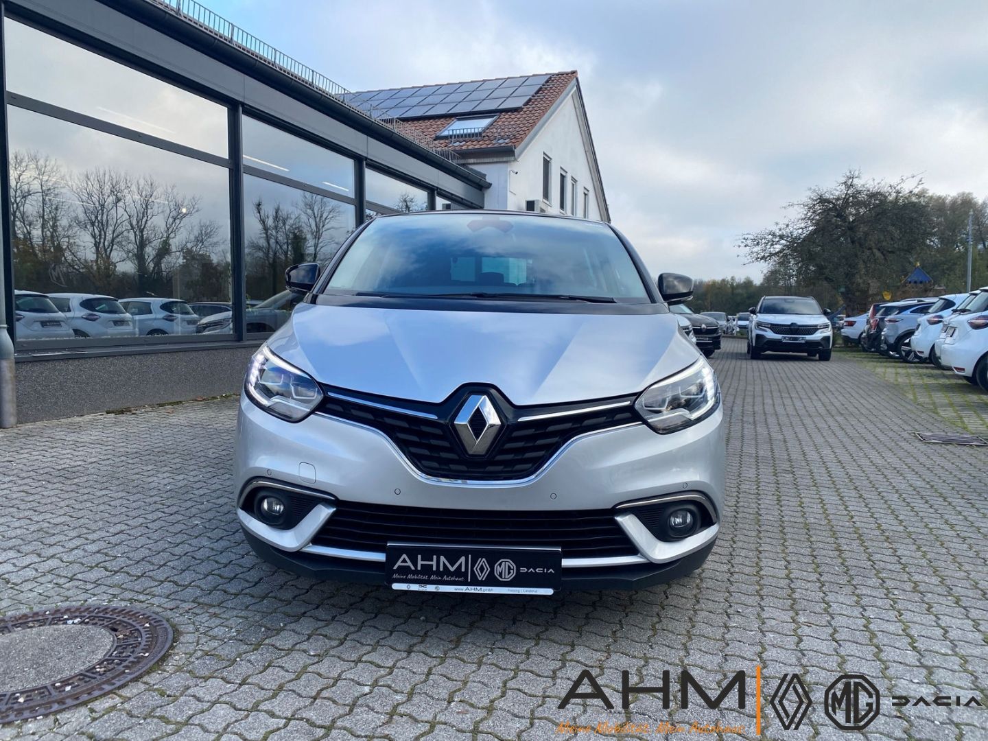 Renault Scenic IV BOSE Edition BLUE dCi - Samsaru's Car Outlet
