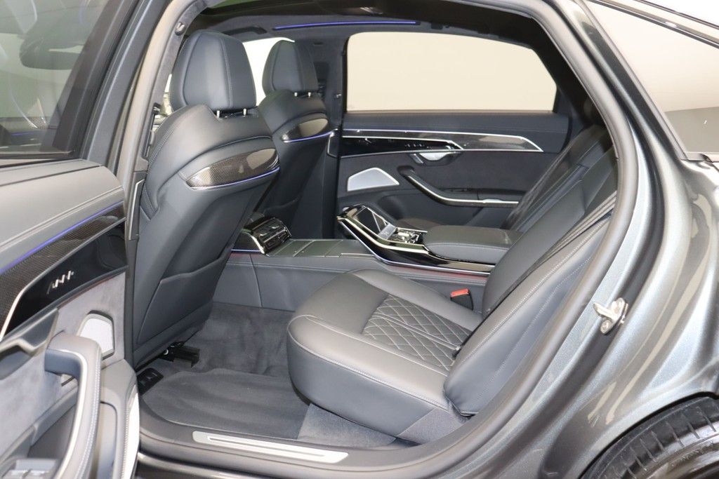 Audi A8L 50 TDI quattro S line - Samsaru's Car Outlet