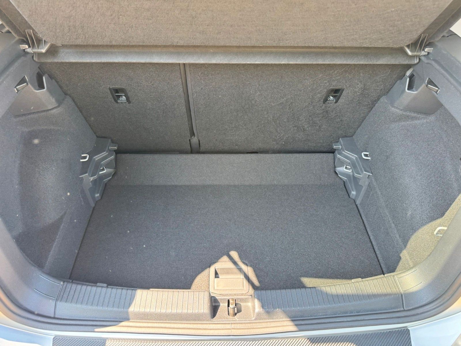 Volkswagen T-Cross 1.0 TSI Style DSG - Samsaru's Car Outlet