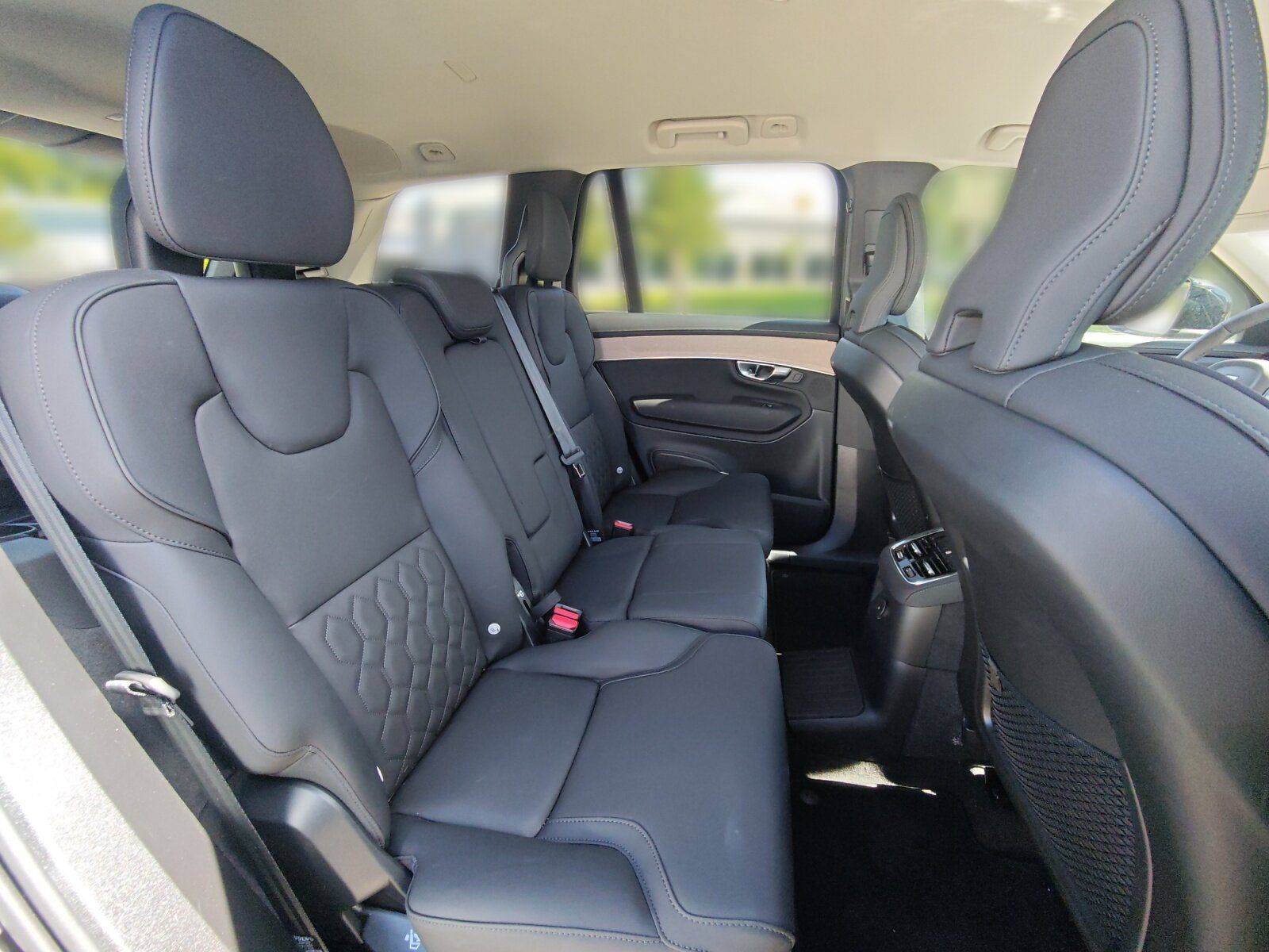 Volvo XC 90 T8 AWD Plus Bright PlugIn+Anhvorr.+7Sitze+