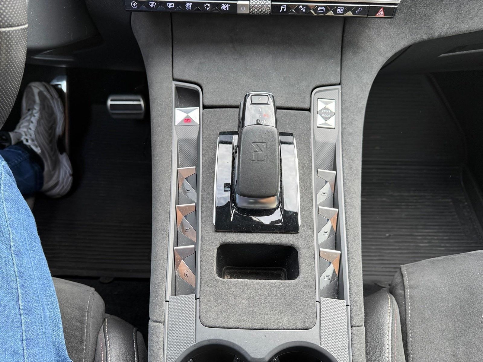 DS Automobiles DS7 CB E-TENSE 4X4 PERFOLINE, LEASING MÖGLICH,RÜ