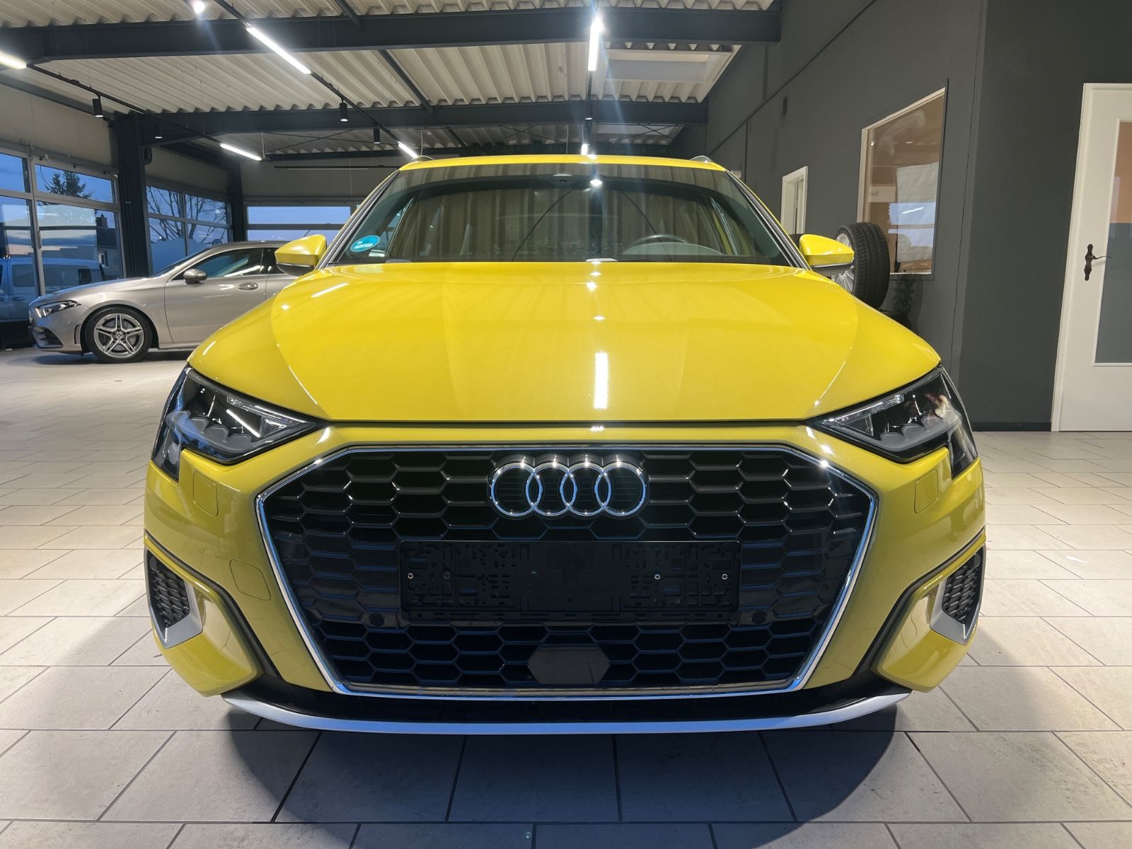 Audi A3 Sportback 35 TDI S-LINE*NAVI*Virtual*LED*18*