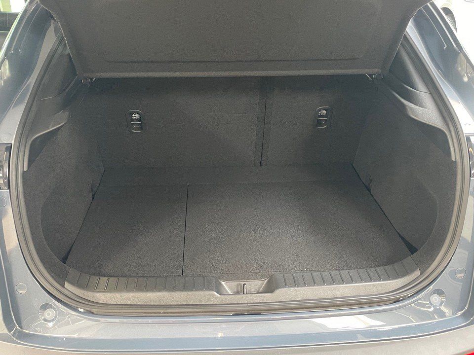 Mazda CX-30 2.0 e-SKYACTIV G 6AT FWD Exclusive-line DA