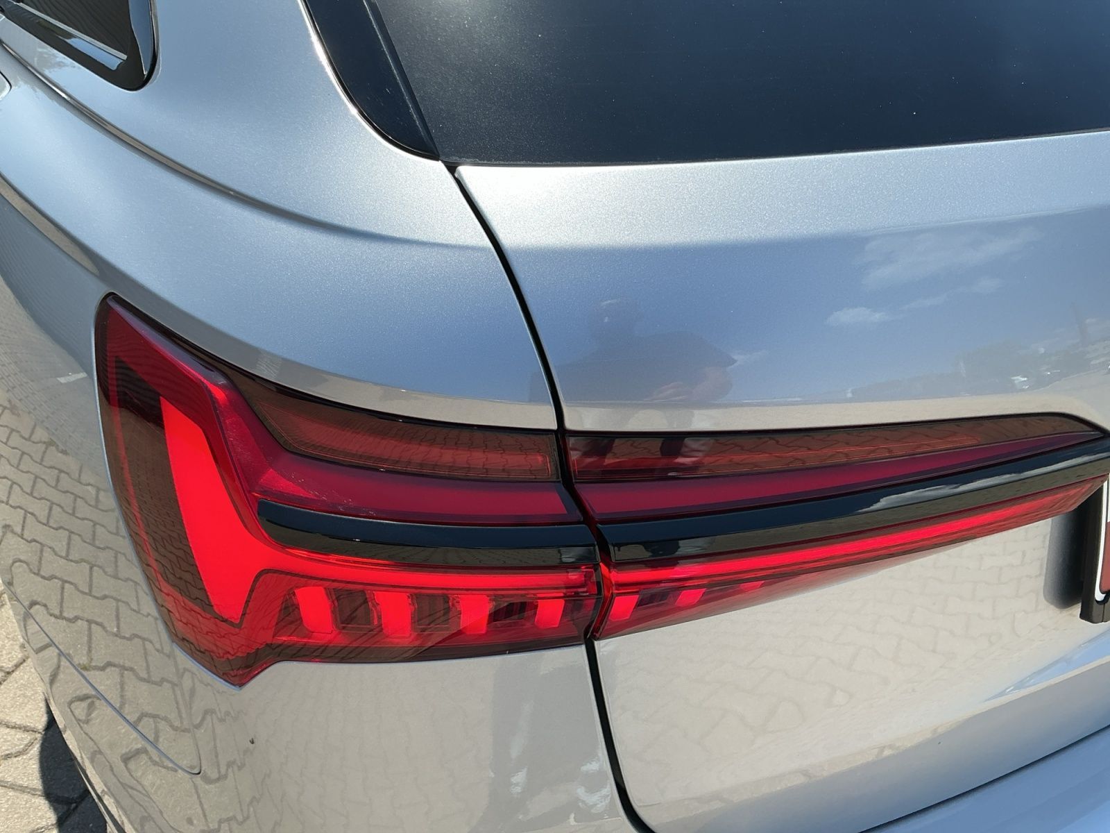 Audi A6 Avant 55 TFSI e QU S-LINE MATRIX+NAVI+HuD+AHK