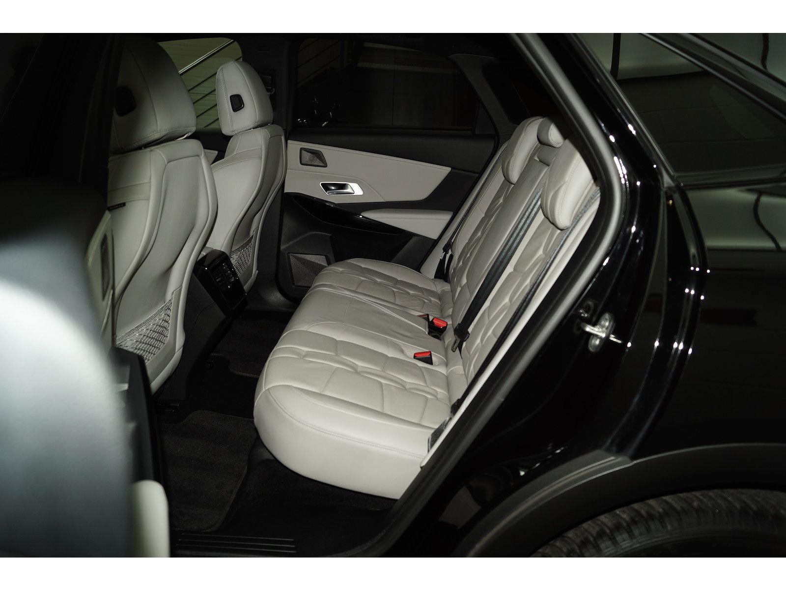 DS Automobiles DS7 Crossback 130 Blue Hdi EAT Opera DS IRIS