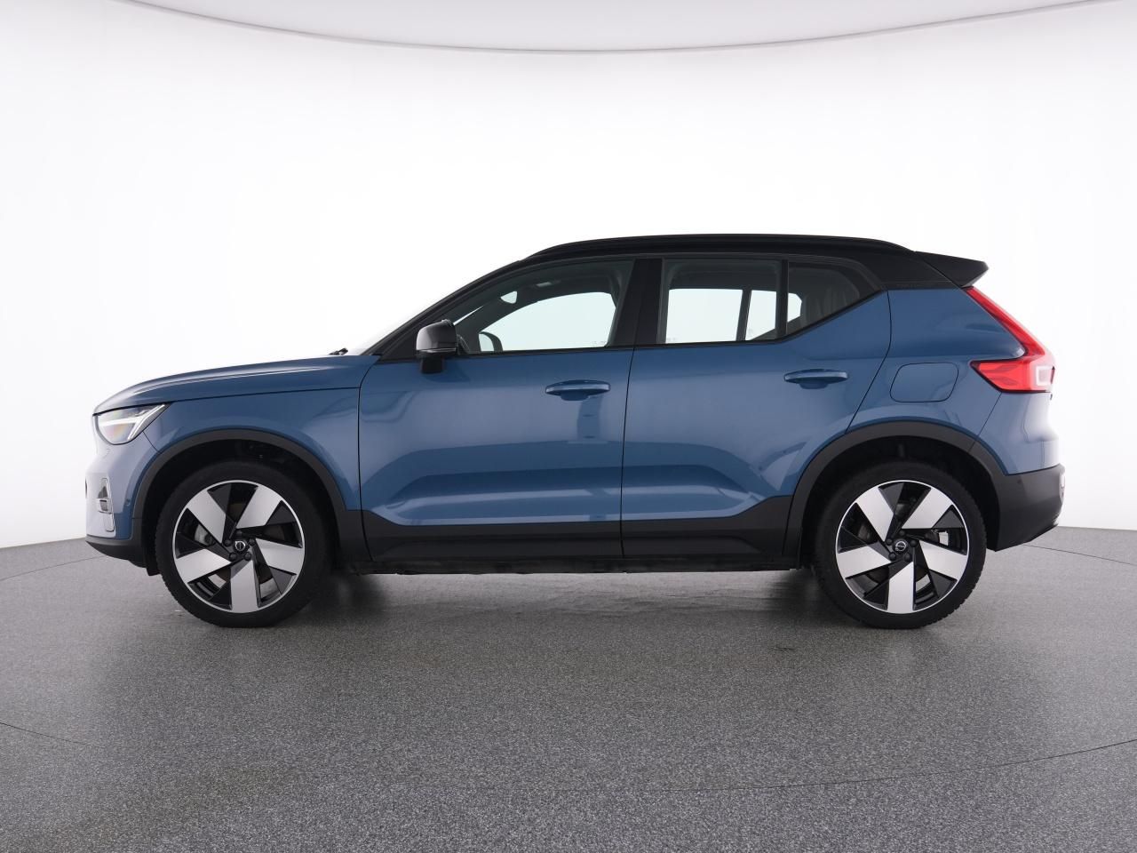 Volvo XC40 PURE ELECTRIC ULTIMATE AHK+LM 20''+MET+360°