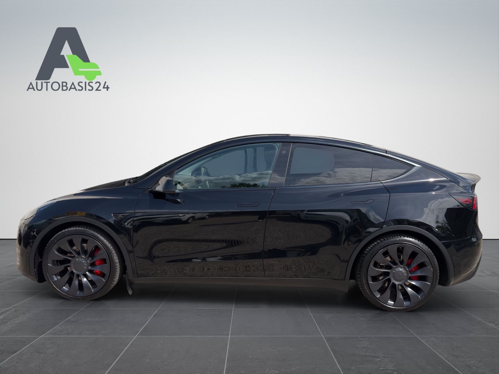 Tesla Model Y Performance Dual AWD *AHK*1.Hand*