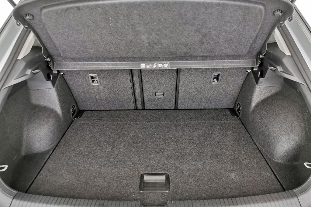 Volkswagen T-Roc Comfortline 1.5 TSI - Samsaru's Car Outlet