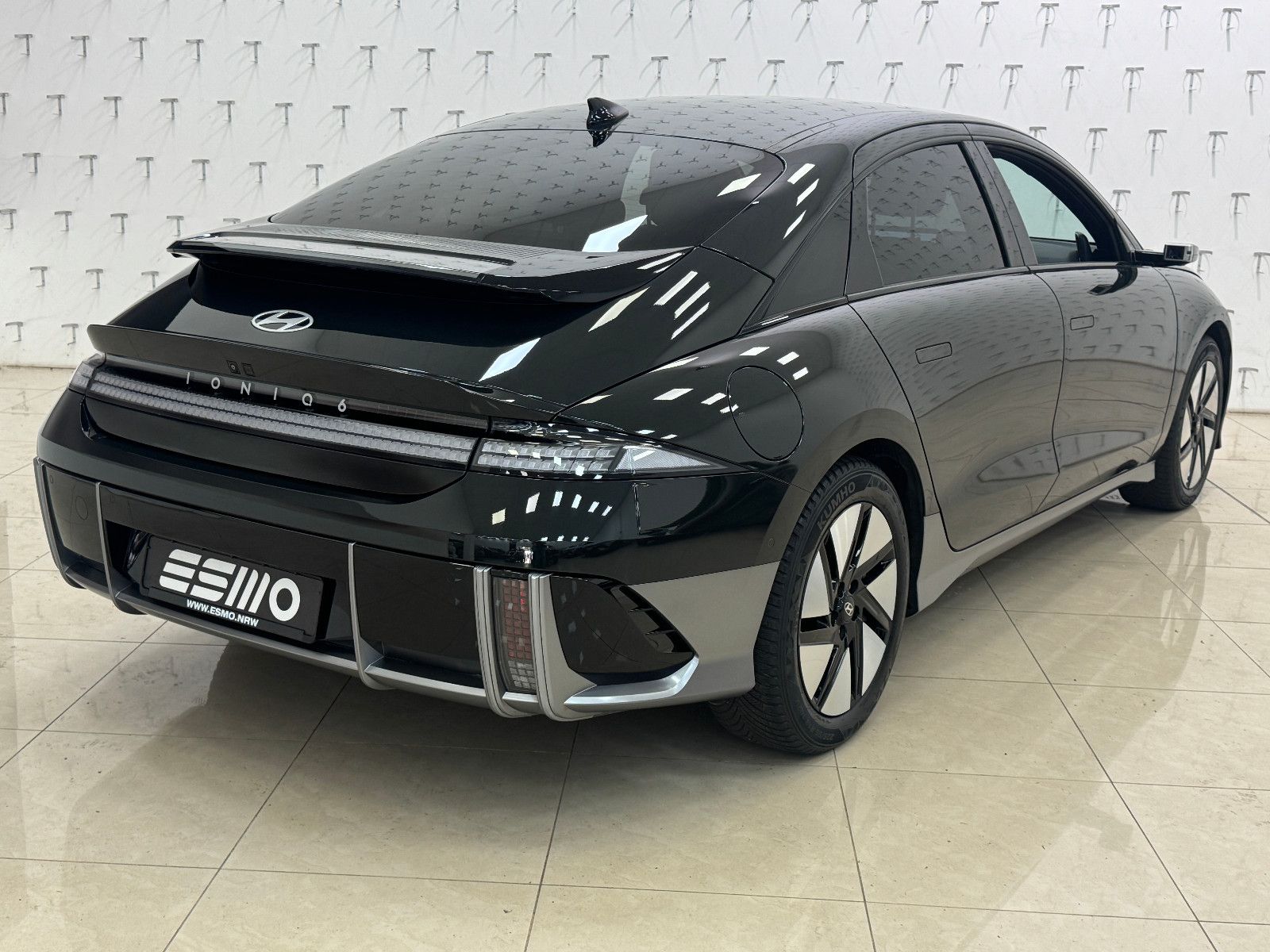Hyundai IONIQ 6 77,4kWh 325ps 4WD Uniq 360°K/BOSE/DIGI