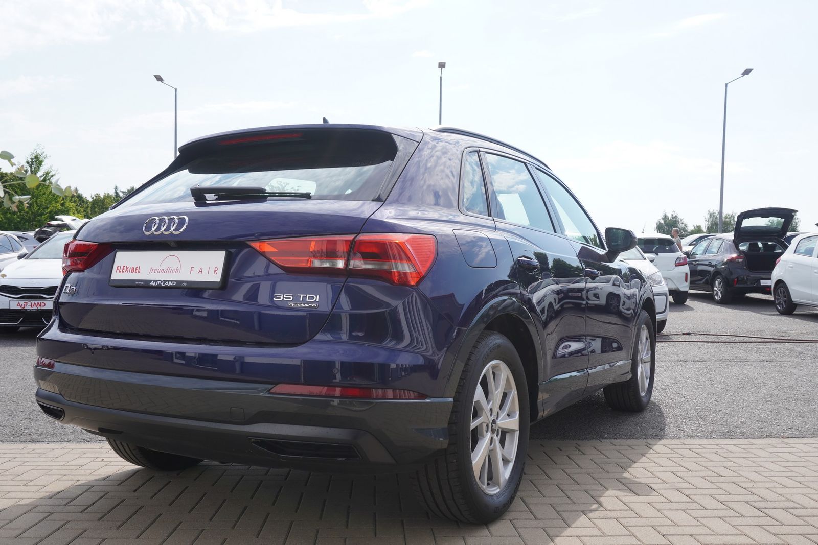 Audi Q3 35 TDI quattro advanced - Samsaru's Car Outlet