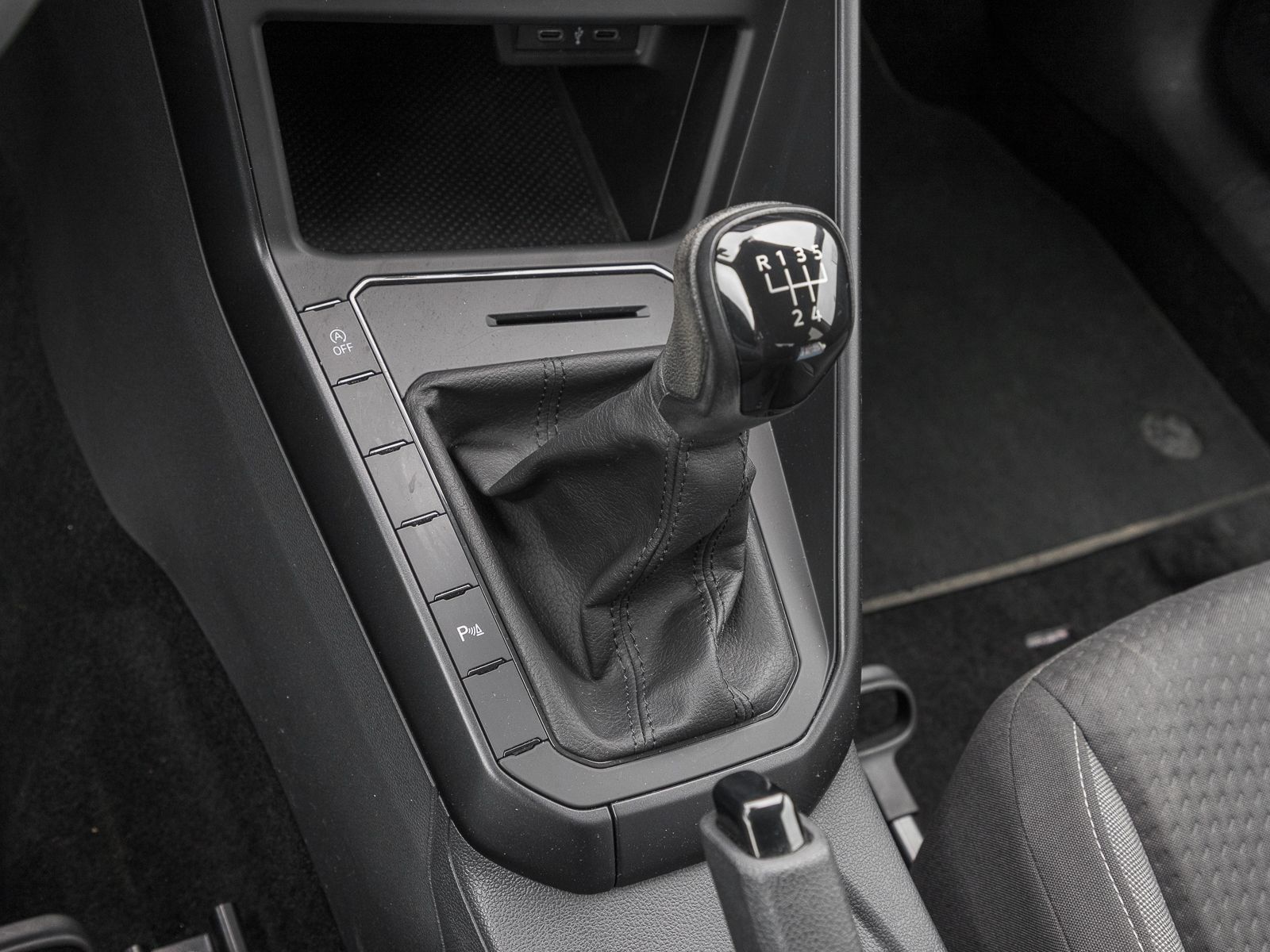 Volkswagen Taigo 1.0 TSI - Samsaru's Car Outlet