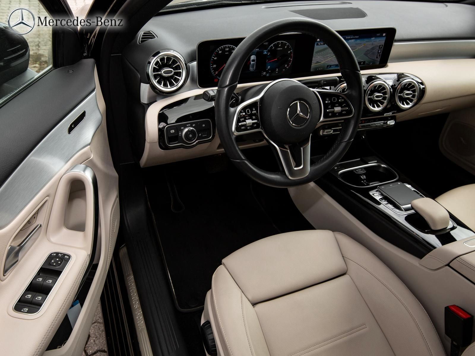 Mercedes-Benz A 180 Edition 19 - Samsaru's Car Outlet