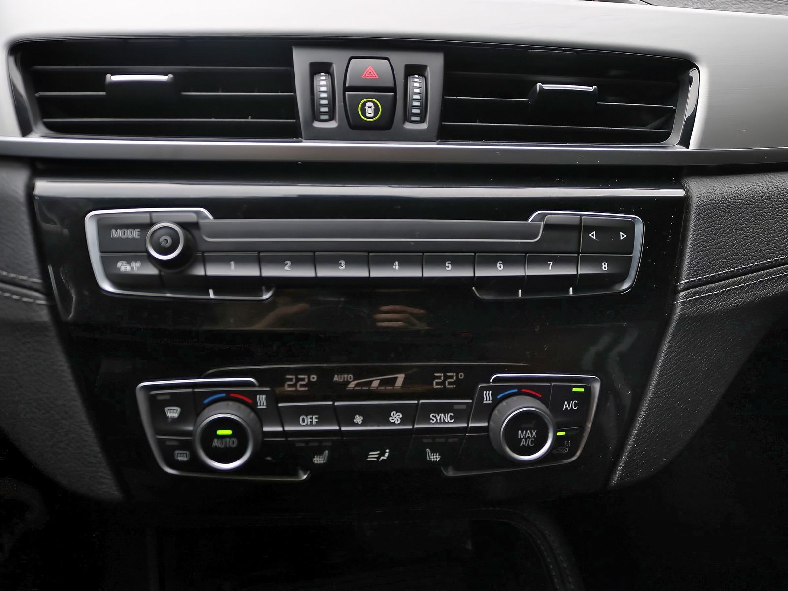 BMW X1 xDrive25e M Sportpaket - Samsaru's Car Outlet
