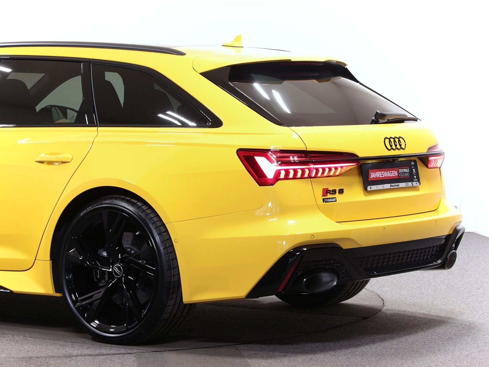 Audi RS 6 Avant, Keramik, Standh, Laserlicht, 305km/h