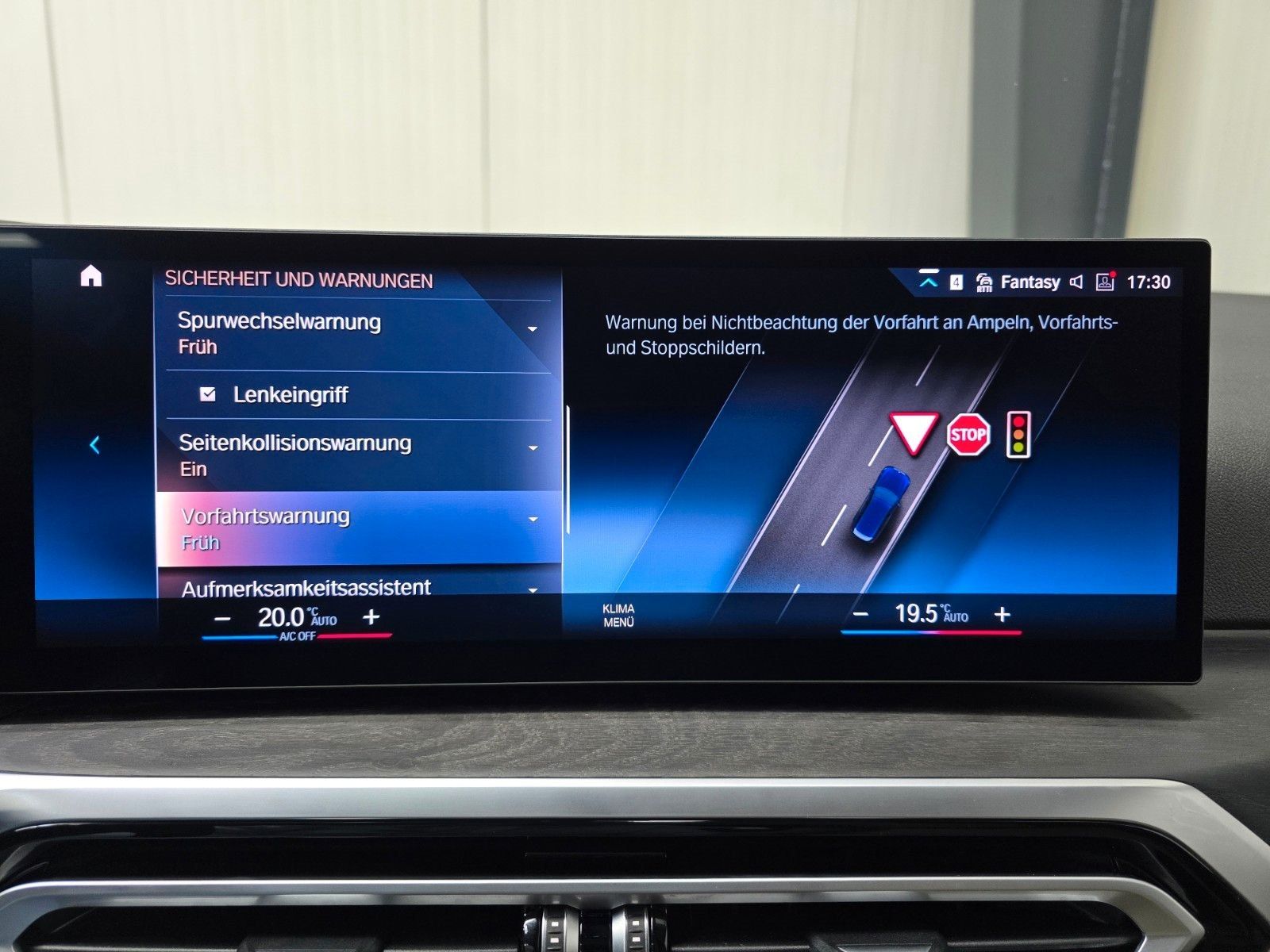 BMW 330e xDrive M Sport Pro - Samsaru's Car Outlet