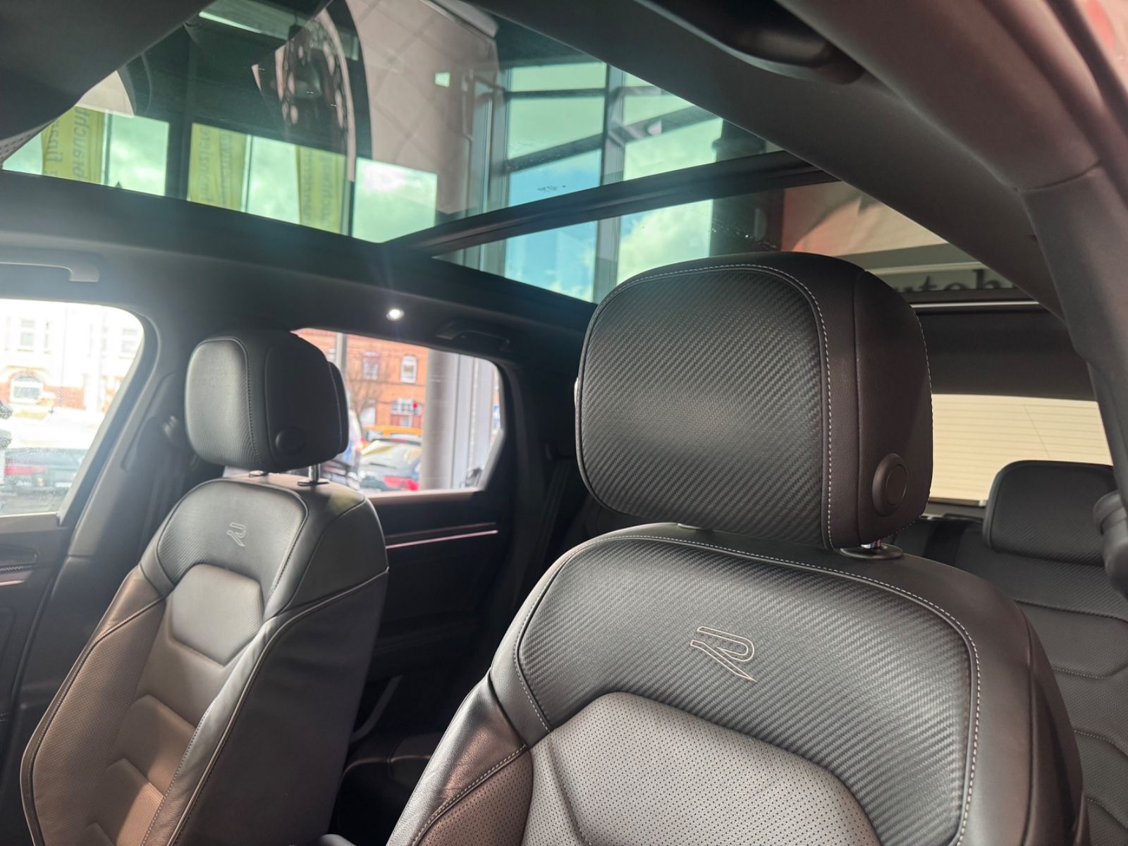 Volkswagen Touareg R-Line Pano IQ LIGHT Exterieur Black Sty