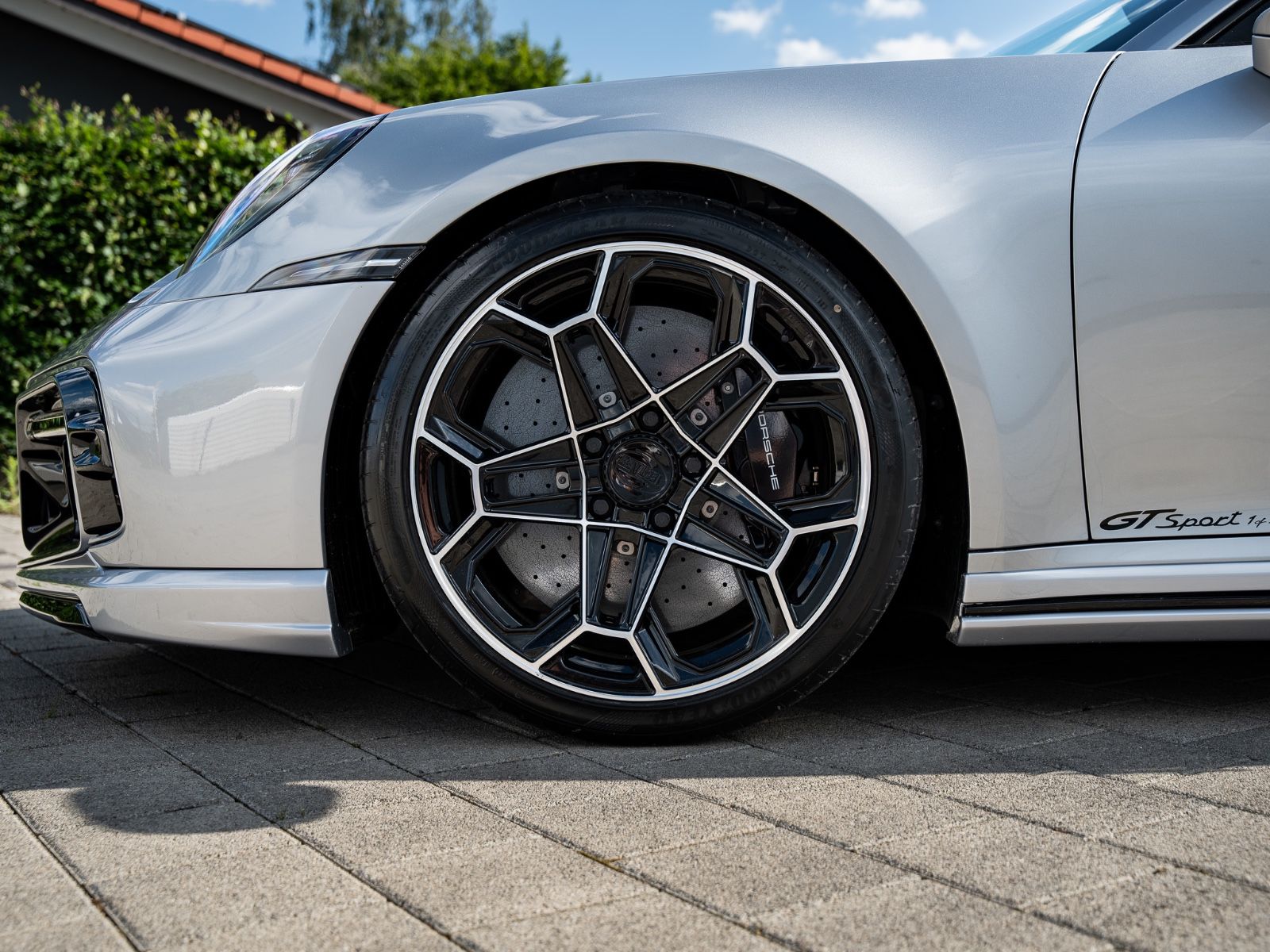 Porsche 992 GT Sport / Limitiert / TECHART / Unfallfrei
