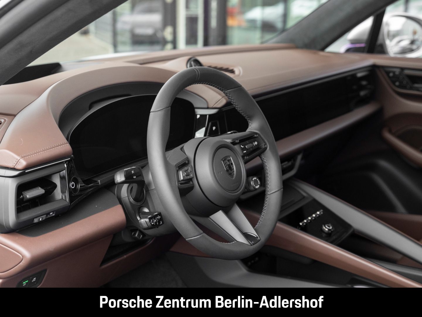 Porsche Macan Turbo - Samsaru's Car Outlet