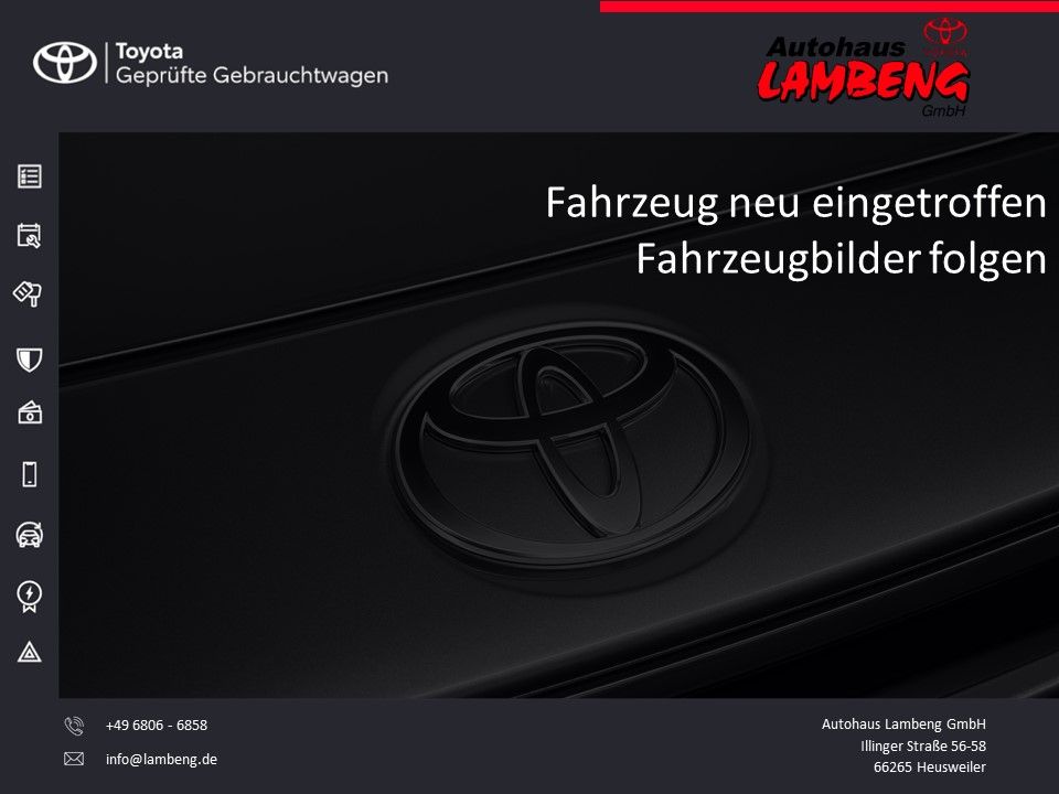 Toyota Yaris Hybrid 116 1.5 VVT-i Team Deutschland