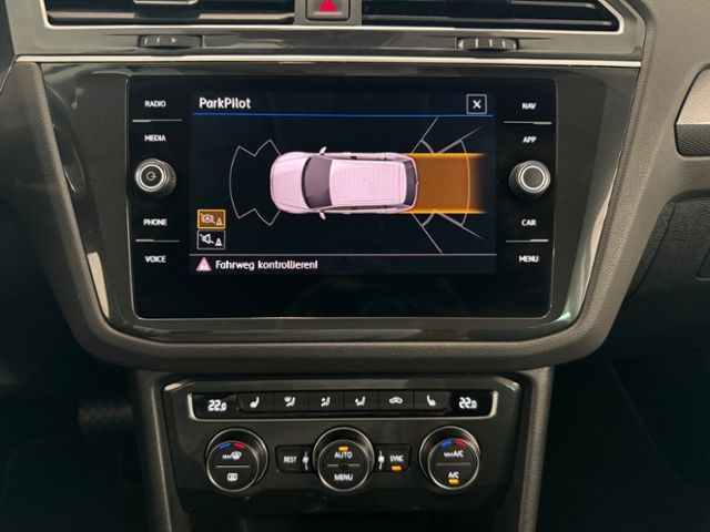 Volkswagen Tiguan Highline TSI DSG 4Motion AHK LED NAVI PDC
