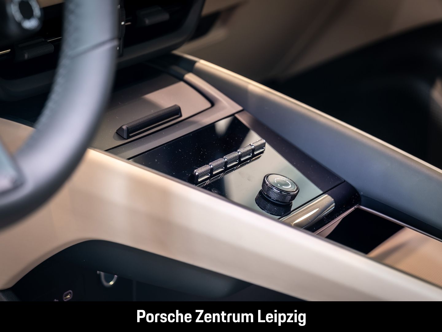 Porsche Macan 4S FnW-Goldbronzemetallic Massage AR-HeadU