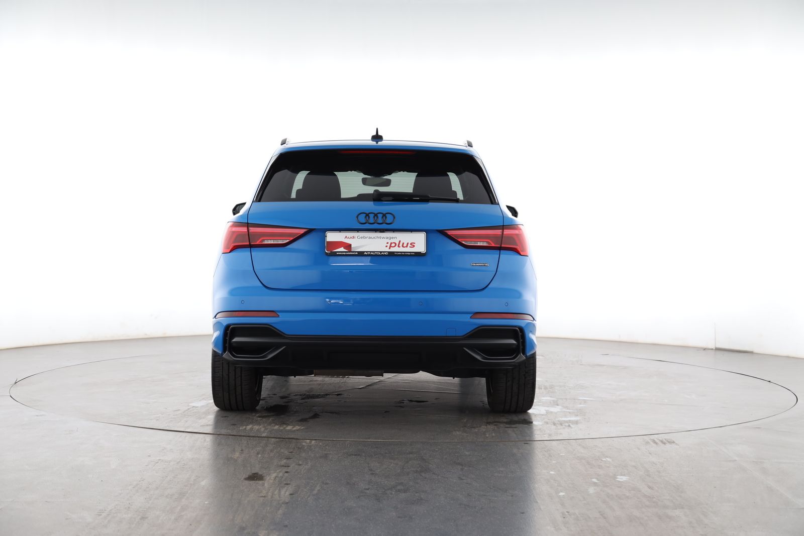 Audi Q3 40 TDI quattro S line - Samsaru's Car Outlet