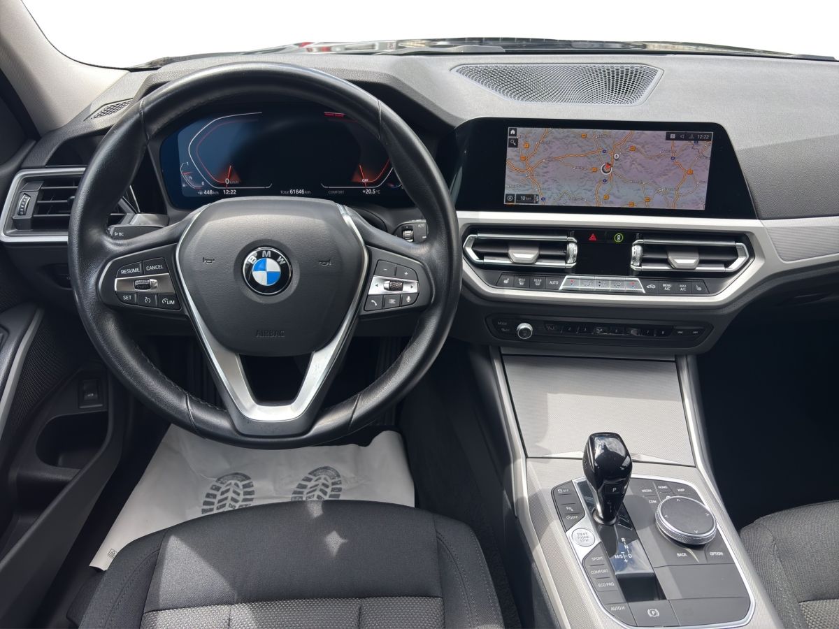 BMW 320i Touring Advantage - Samsaru's Car Outlet