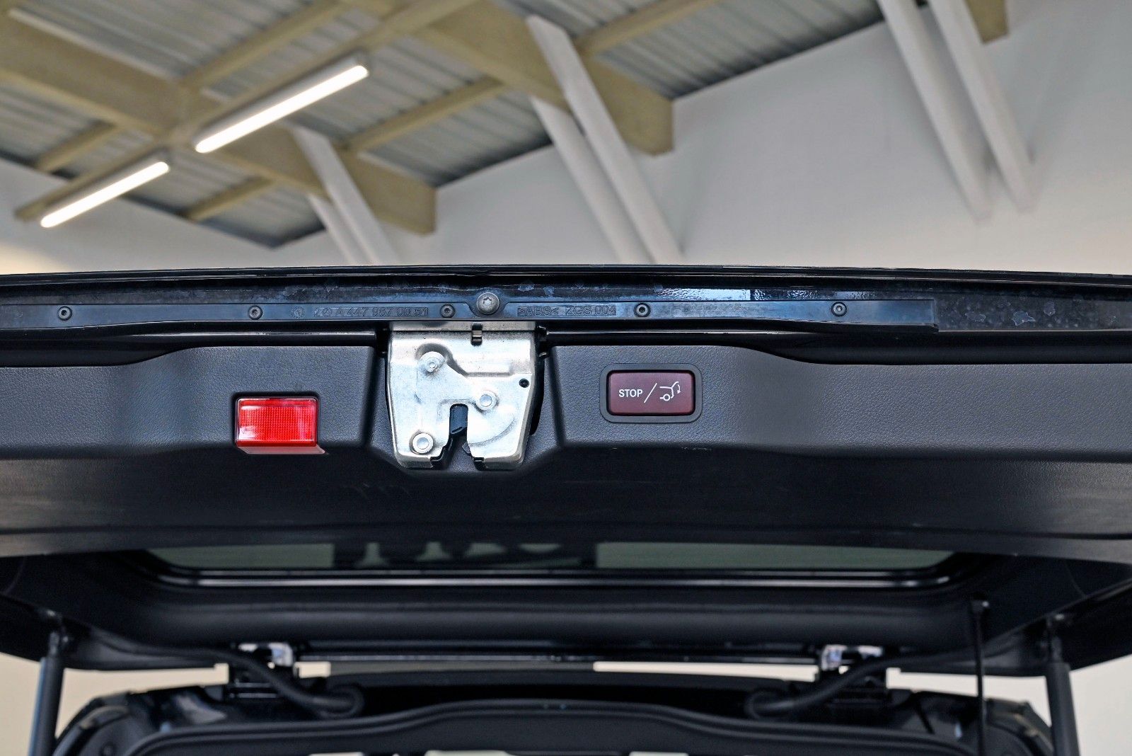 Mercedes-Benz V 300 d Allrad AVANTGARDE XXL - Samsaru's Car Outlet