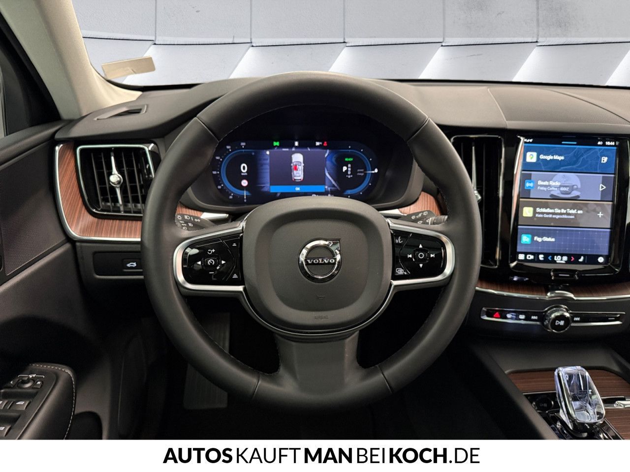 Volvo XC60 T6 Recharge AWD Plus Dark AHK PANO STDHz!