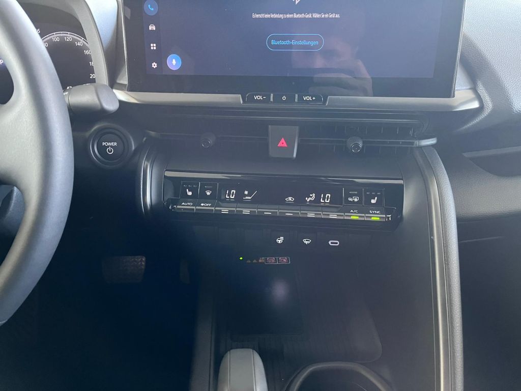 Toyota C-HR 1.8 Hybrid Team Deutschland