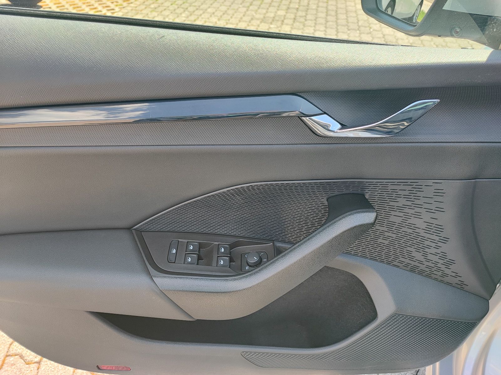 Skoda Octavia 2.0 TDi - Samsaru's Car Outlet