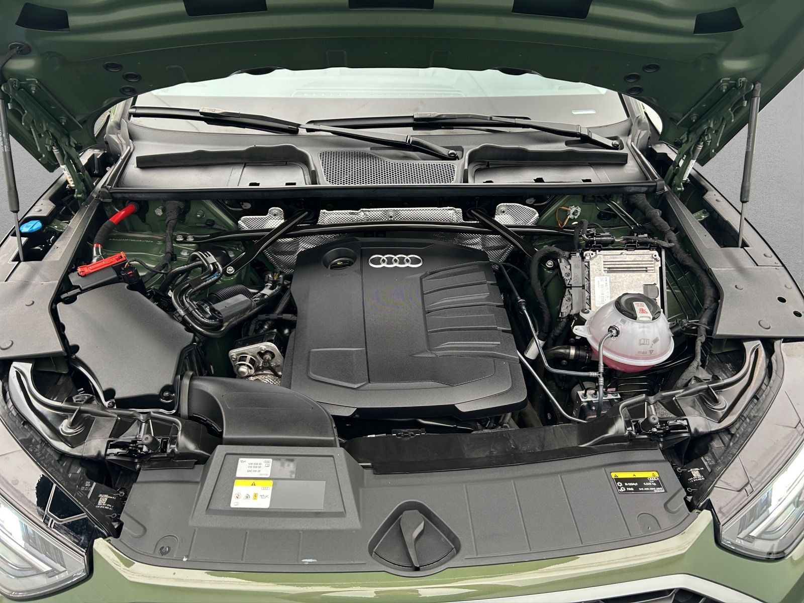 Audi Q5 35 TDI S line - Samsaru's Car Outlet