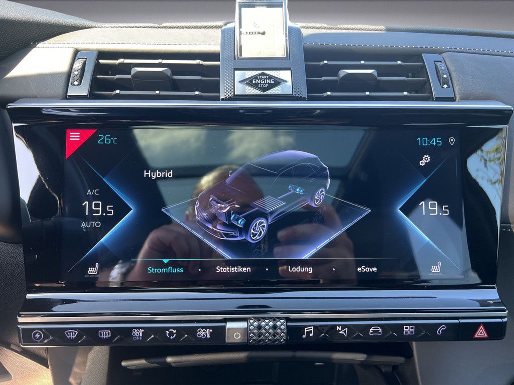 DS Automobiles DS 7 Crossback E-Tense 300 4x4 Louvre