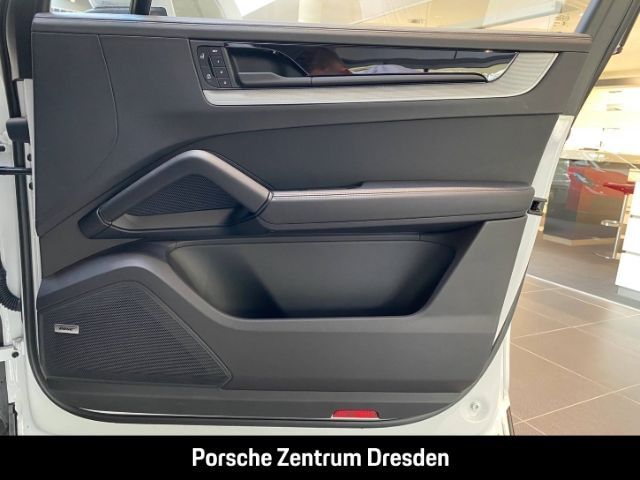 Porsche Cayenne E-Hybrid AHK Luft Massage  Soft Bose Chr