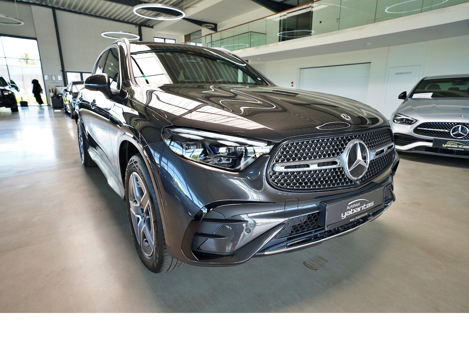 Mercedes-Benz GLC 400 e 4M AMG - Samsaru's Car Outlet