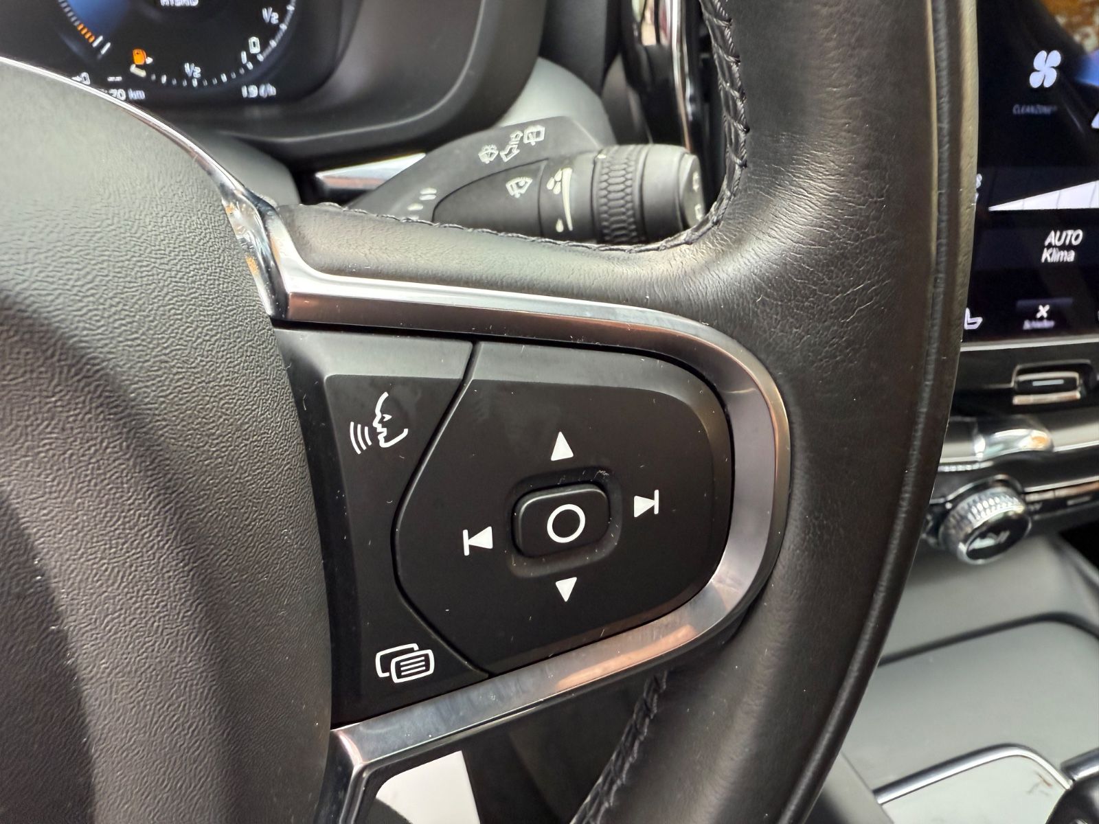 Volvo XC60 Inscr Expr AWD Plug-In~Pano~360Kam~ACC~AHK~