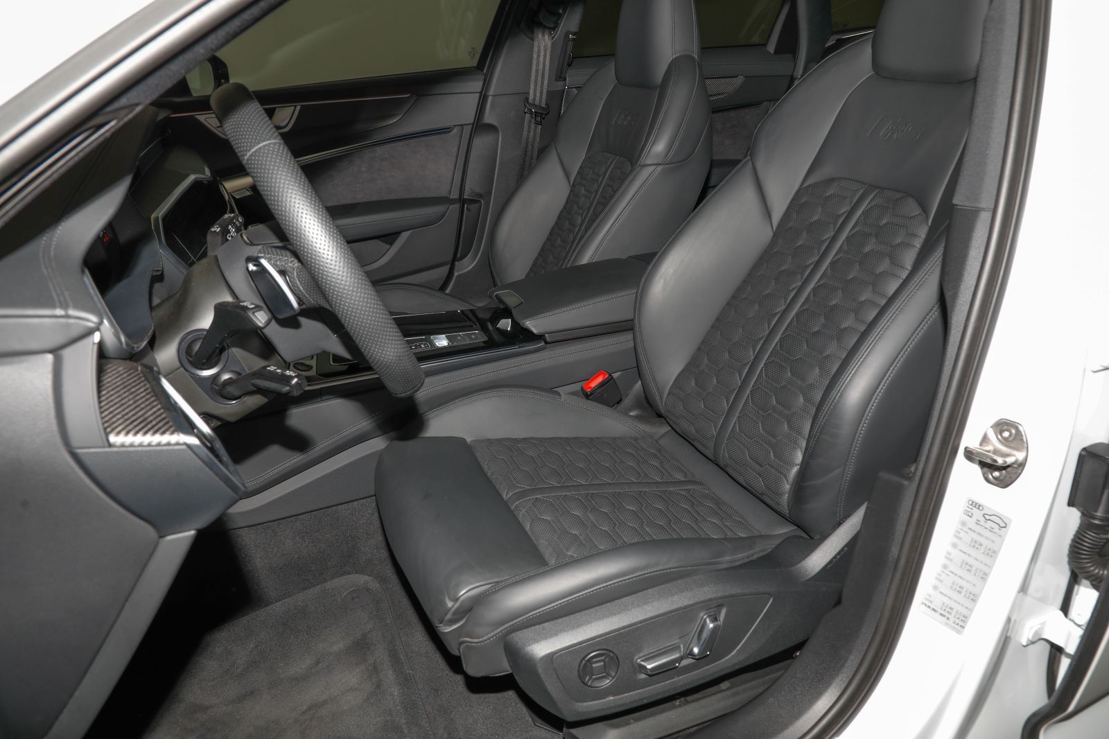 Audi RS 6 Avant performance AHK Pano HUD Matrix B&O