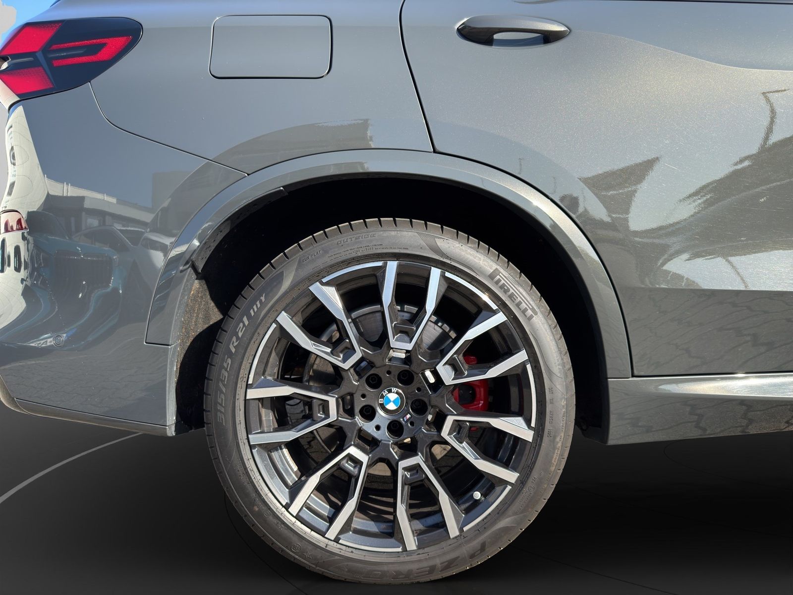 BMW X5 M60i xDrive M Paket Pro Sky Lounge Anhängerk.