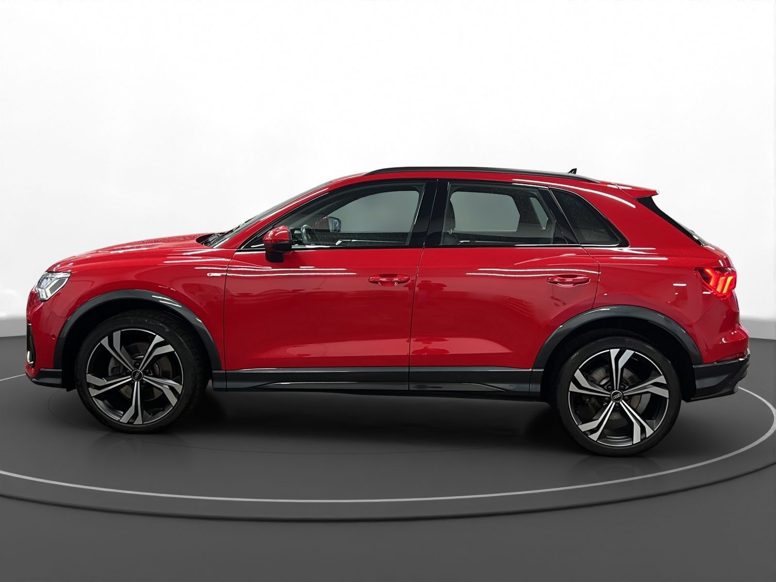 Audi Q3 40 TFSI qu. S line Matrix LM 20" Navi PDC+RFK