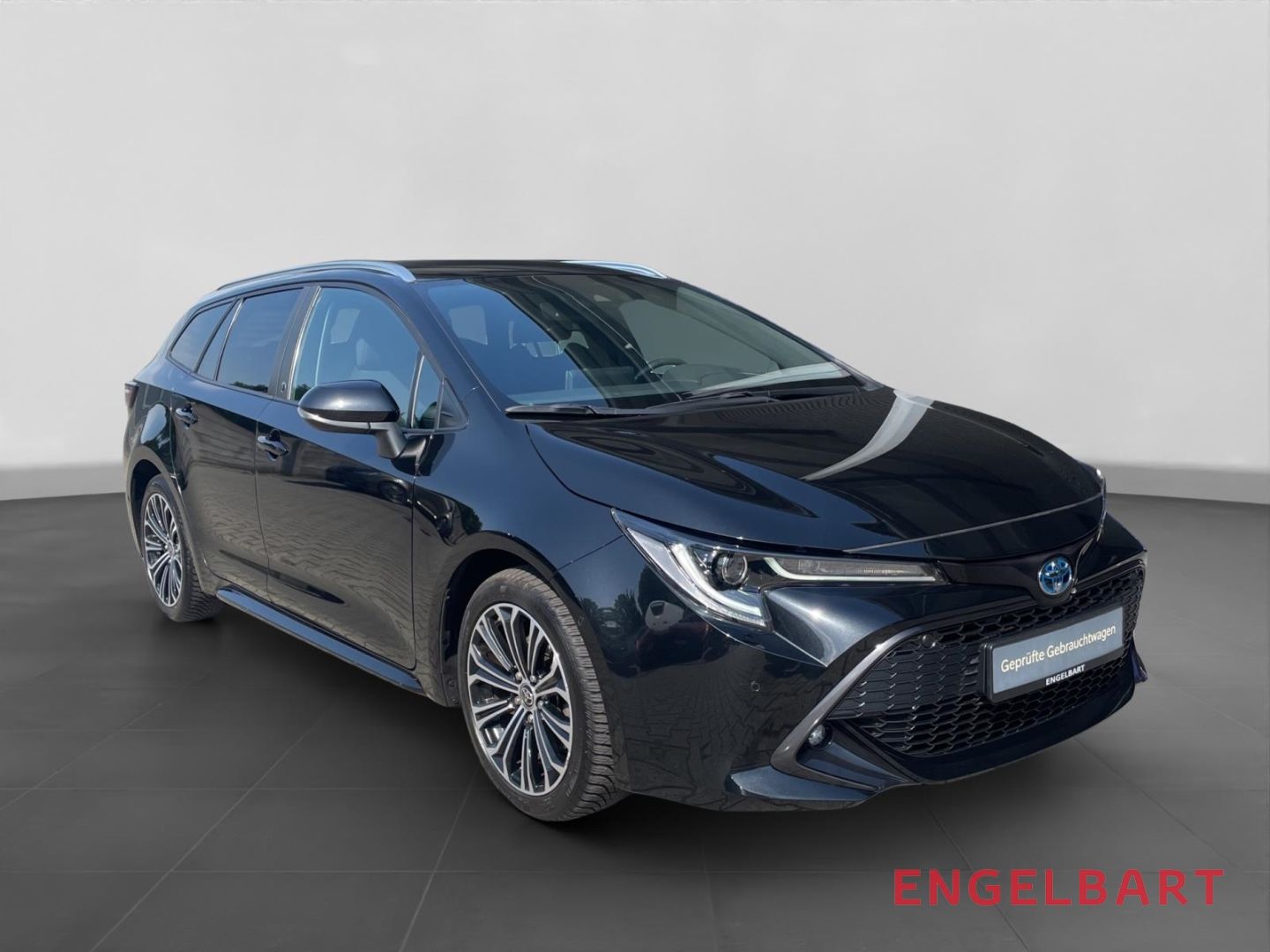 Toyota Corolla Touring Sports 2.0 Hybrid - Samsaru's Car Outlet