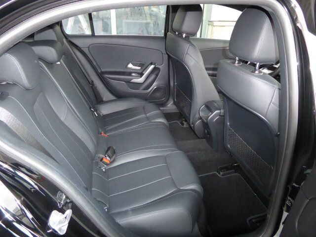 Mercedes-Benz A 200 Progressive Advanced - Samsaru's Car Outlet