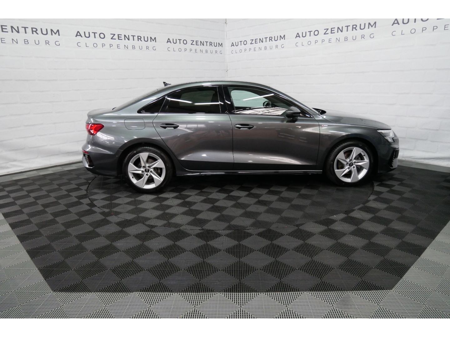 Audi A3 35 TFSI S line LED+Navi+Virt+Kam+B&O+S-Sitze