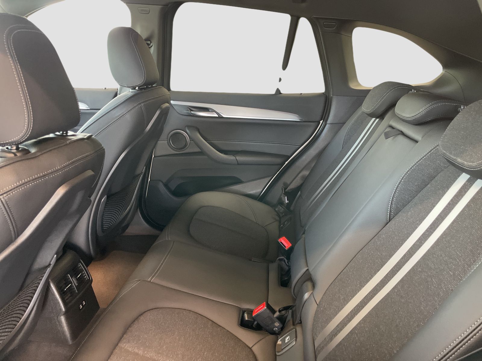 BMW X1 xDrive25e M Sport - Samsaru's Car Outlet