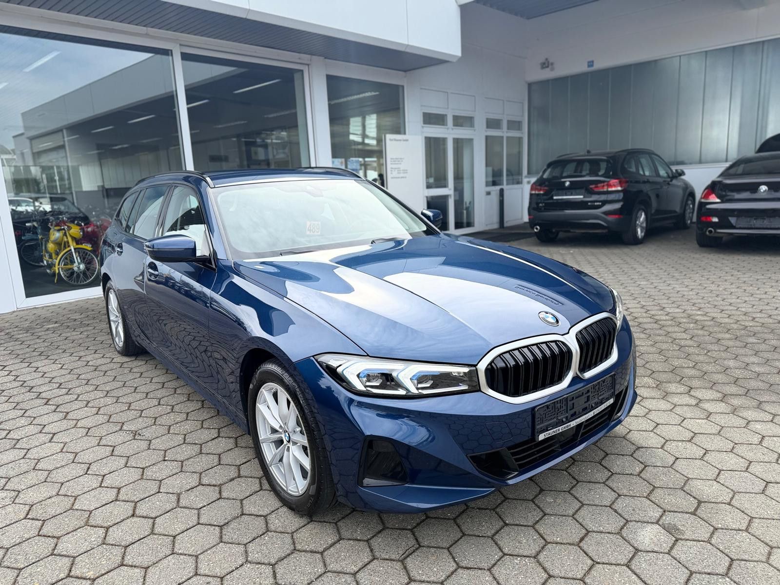 BMW 320 d Touring xDrive - Samsaru's Car Outlet