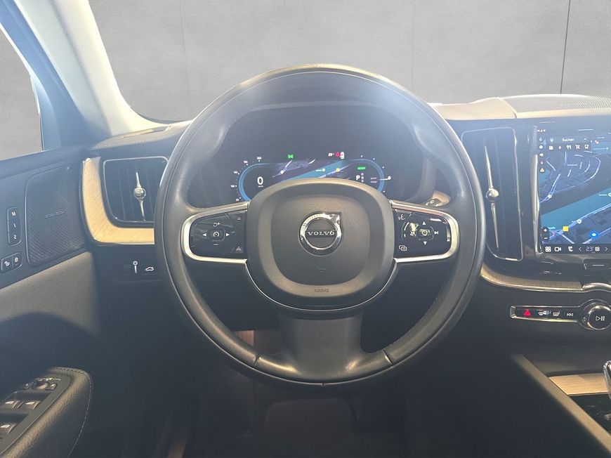 Volvo XC60 T8 AWD Recharge Inscription - Samsaru's Car Outlet