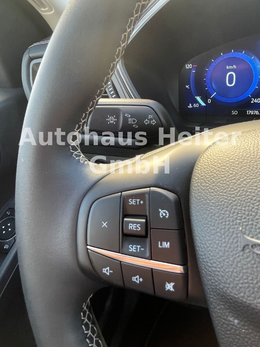 Ford Kuga FHEV Allrad Vignale - Samsaru's Car Outlet