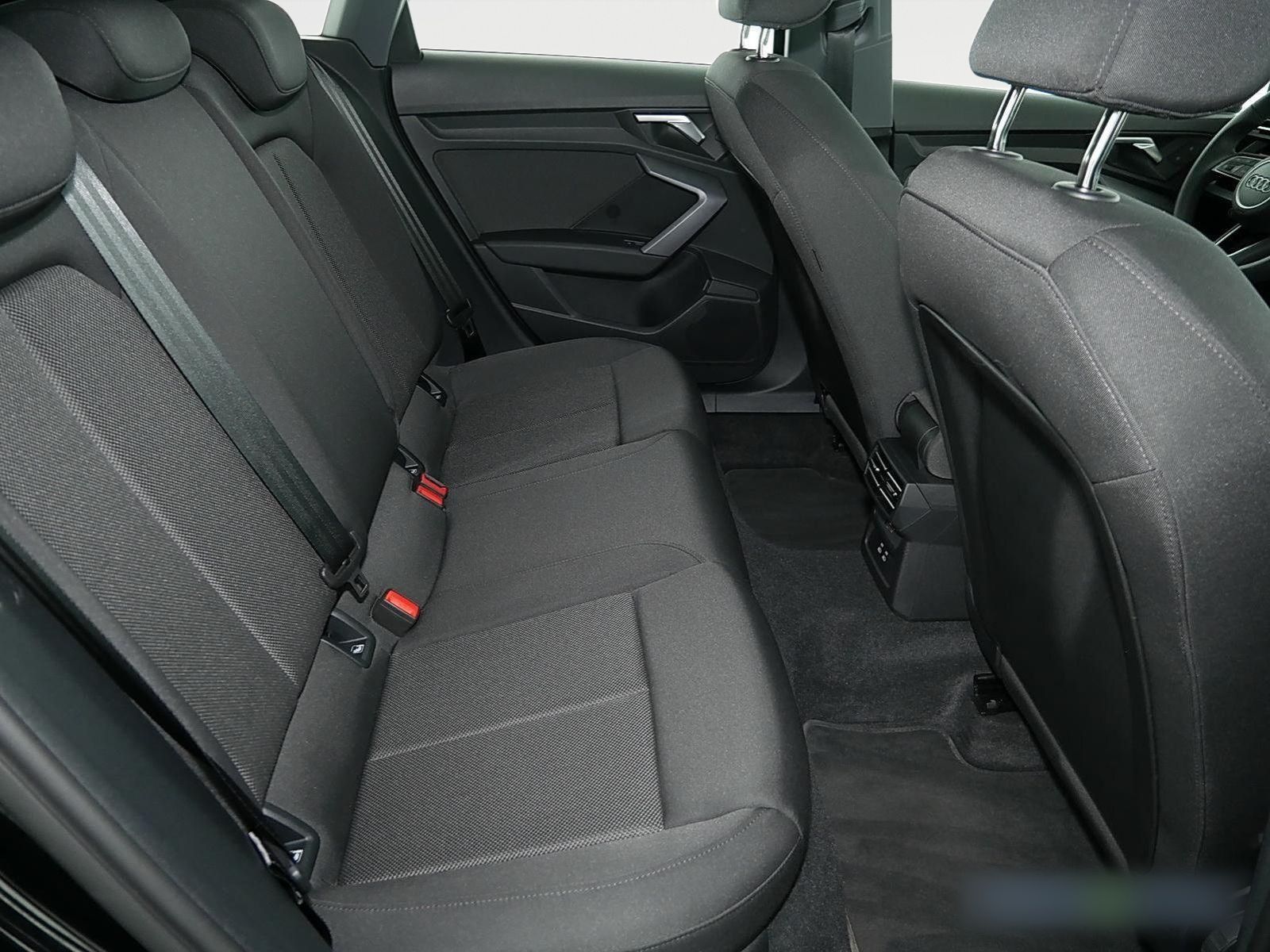 Audi A3 Sportback 35 TFSI S tronic - Samsaru's Car Outlet