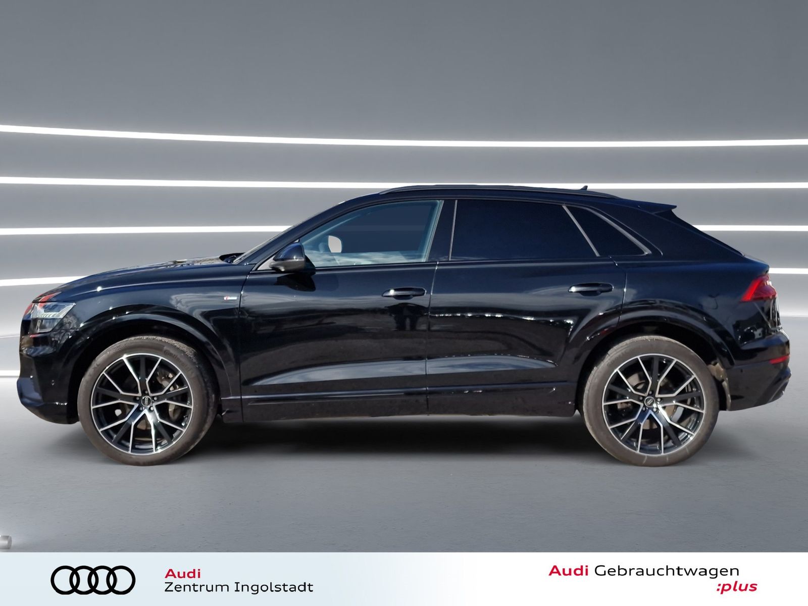 Audi Q8 55 TFSI qu S line MATRIX PANO Luft AHK B&O